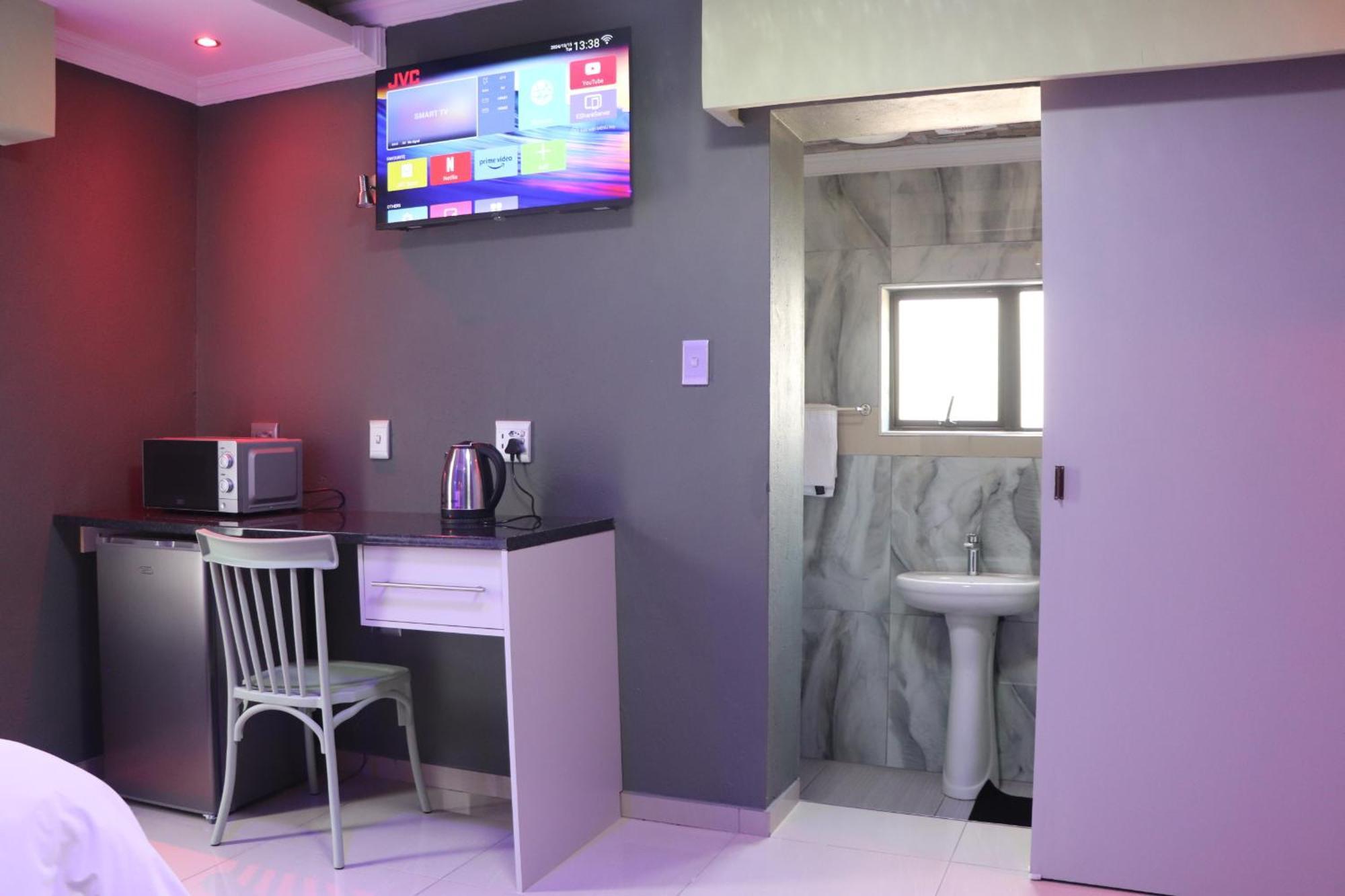 Wise Bird Guest House Roodepoort Extérieur photo