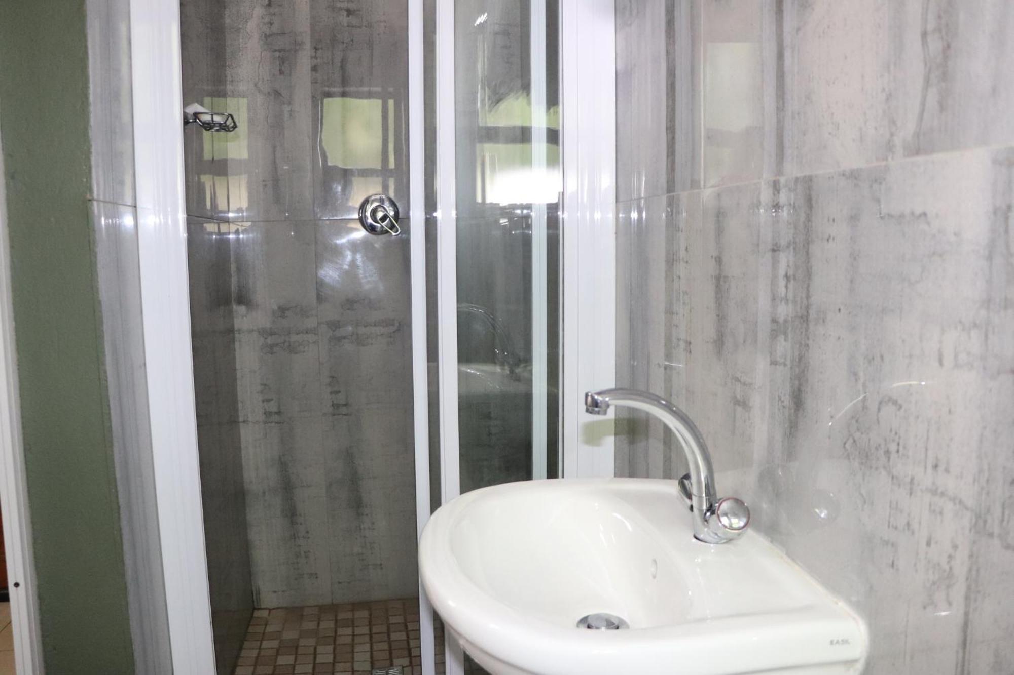 Wise Bird Guest House Roodepoort Extérieur photo
